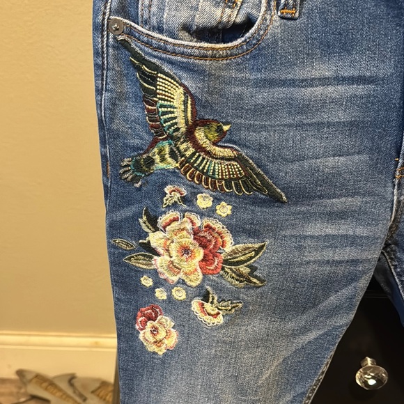 Miss Me Blue Skinny Jeans with Floral Embroidery - Picture 2 of 4
